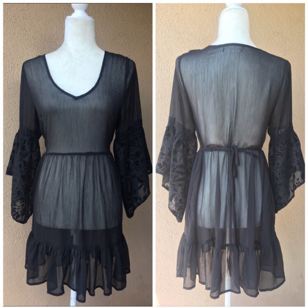 Band Of Gypsies Black Bell Sleeves Dress